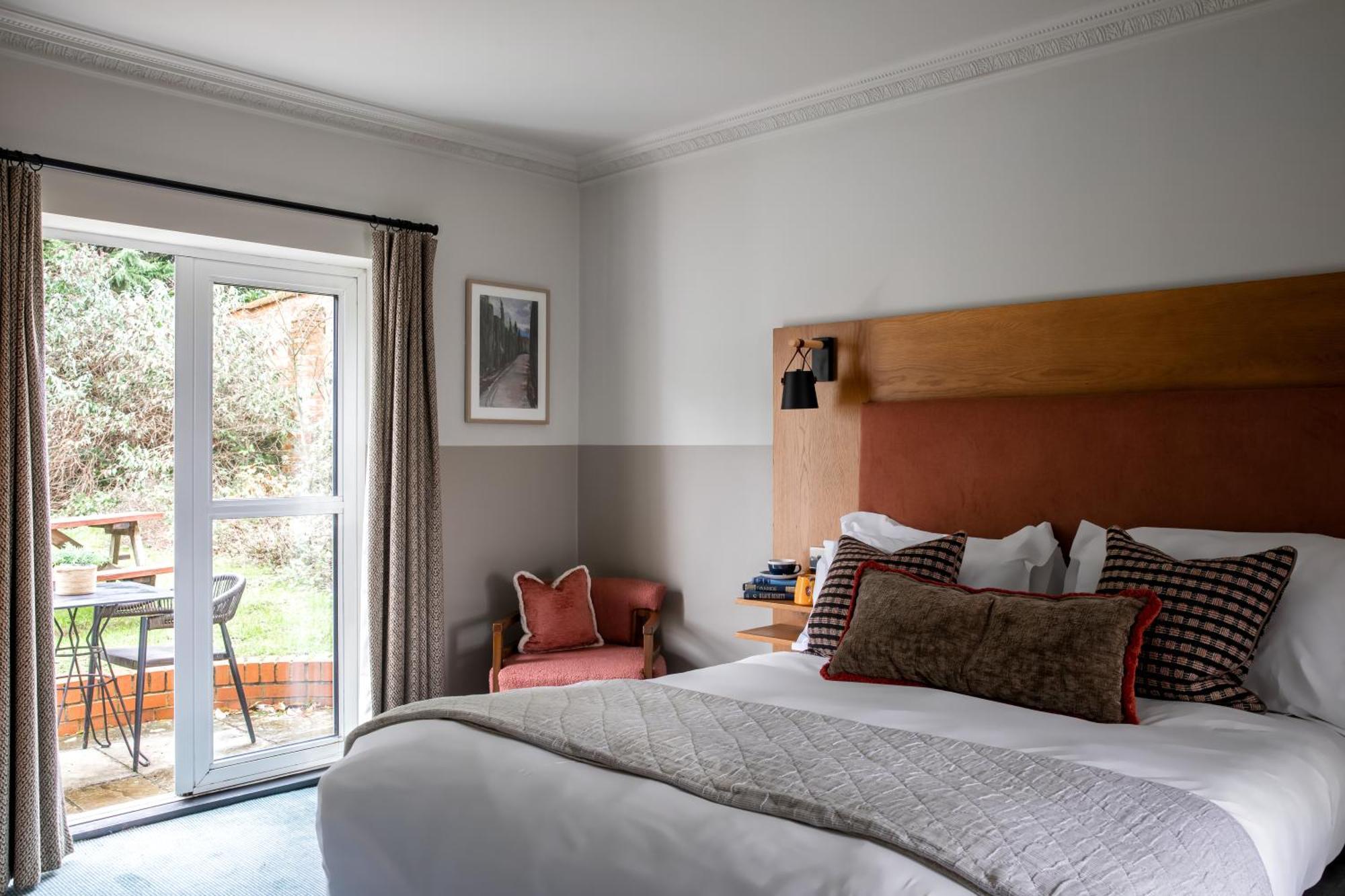 Worplesdon Place Hotel Гілфорд Екстер'єр фото