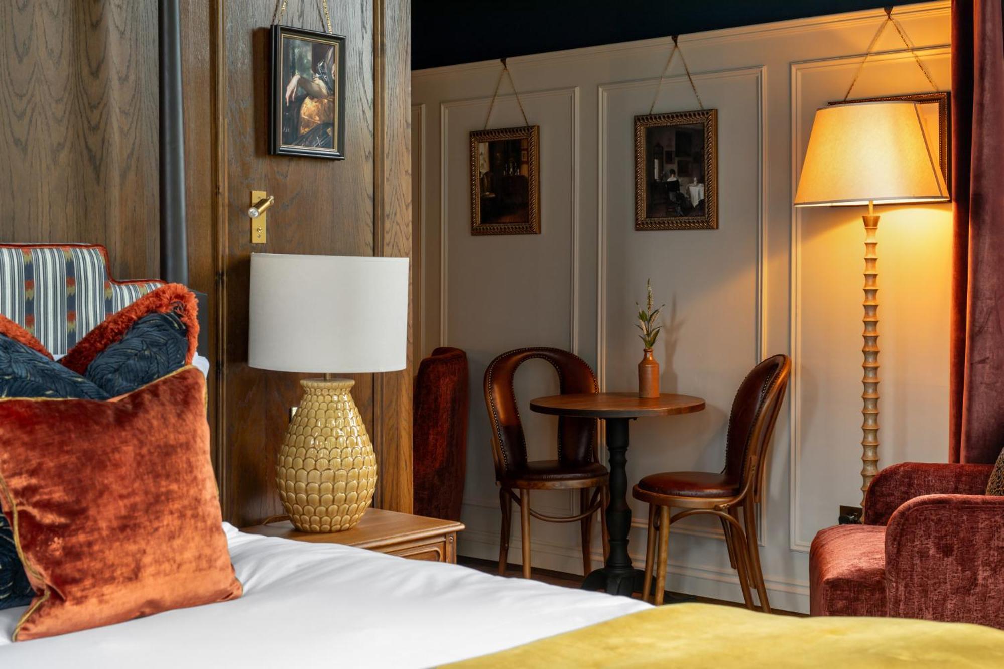 Worplesdon Place Hotel Гілфорд Екстер'єр фото