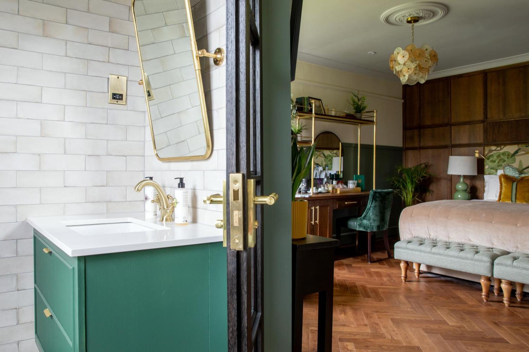 Worplesdon Place Hotel Гілфорд Екстер'єр фото